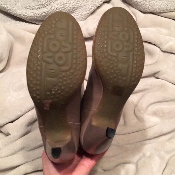 Brand new with box boots - Picture 4 of 9